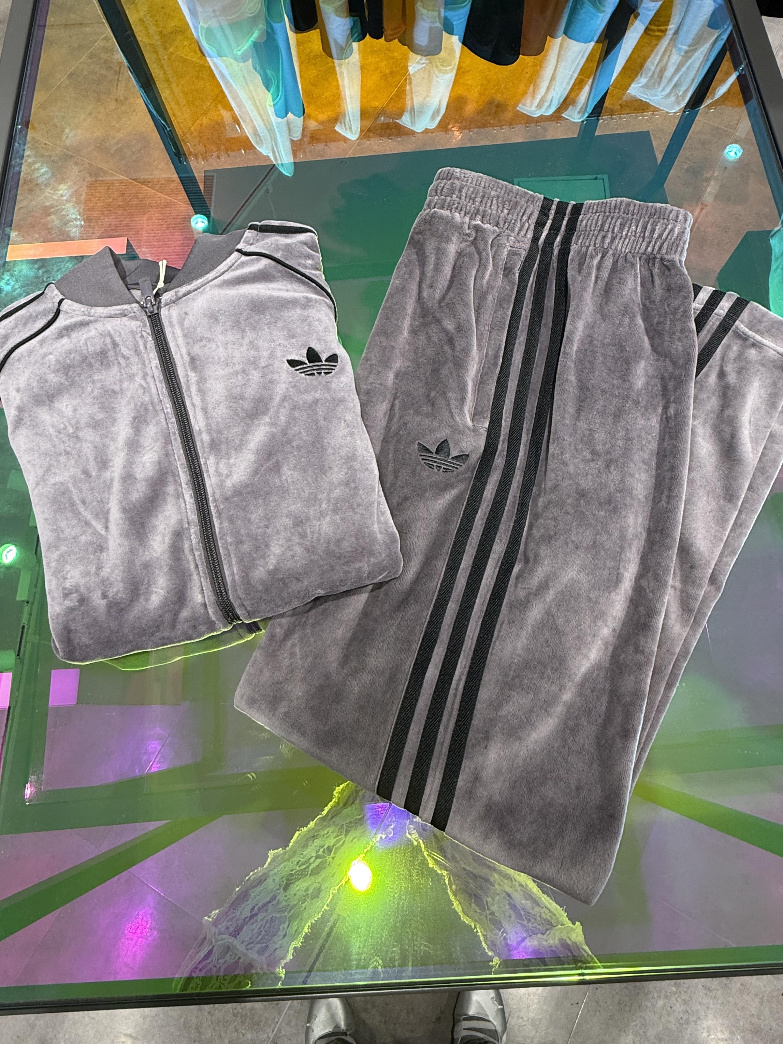 ～ADIDASアパレルから新作～