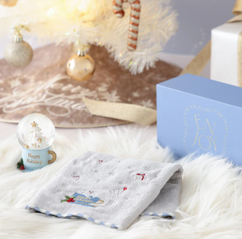 【ギフトにおすすめ】ハンカチタオル＆スノードームセット