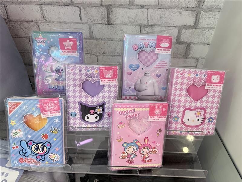 シールバインダー入荷!